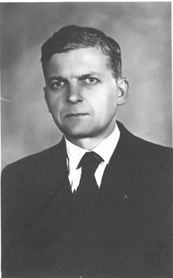 Dr. Czakó Jenő