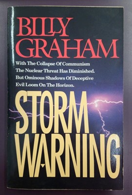 Storm Warning (Papír) [Antikvár könyv]