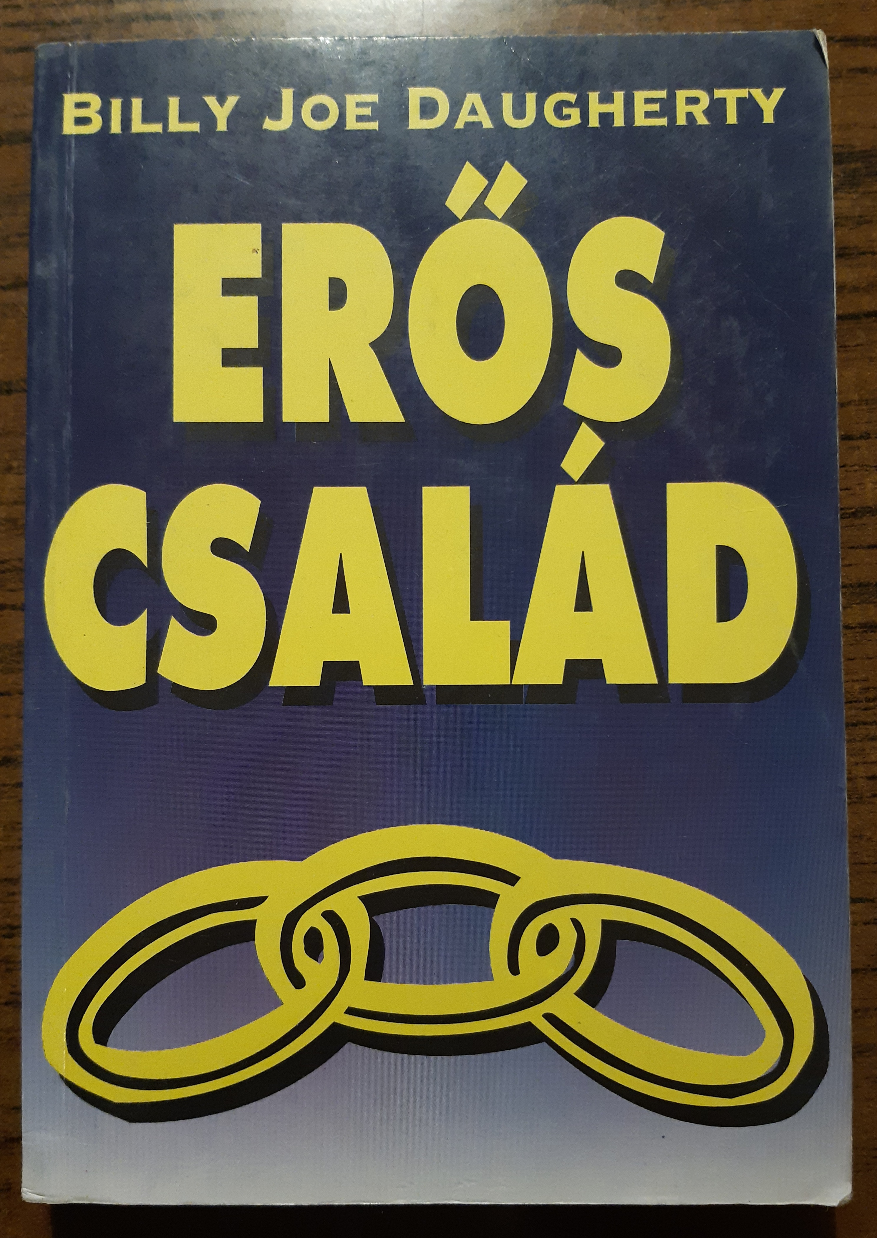 Erős család